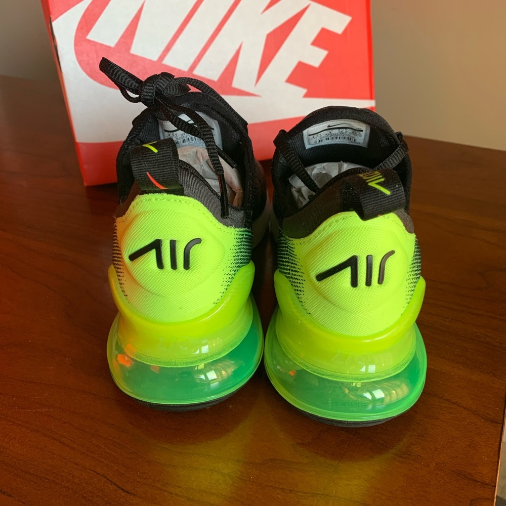 Nike Air Max 270 Shoes Youth Sizes - Picture 5 of 7